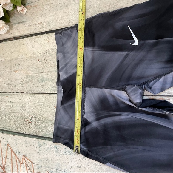 Nike Dri-fit small crop leggings black white watercolour marble grey zip pocket - Picture 11 of 11